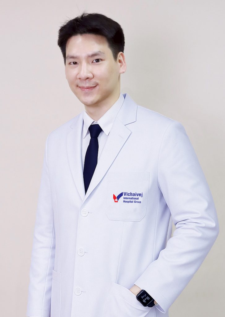 นพ.อภิสิทธ์ รัตนธนาสาร