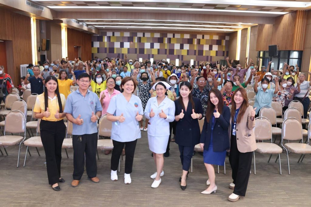 โรงพยาบาลวิชัยเวช อินเตอร์เนชั่นแนล อ้อมน้อย ร่วมส่งเสริมสุขภาพผู้สูงอายุในชุมชนเทศบาลนครอ้อมน้อย ตอกย้ำความใกล้ชิดกับชุมชน