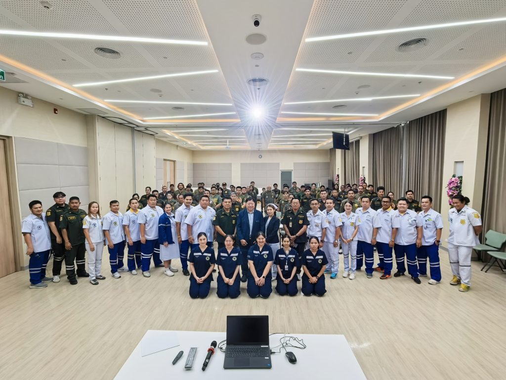 โรงพยาบาลวิชัยเวชฯ อ้อมน้อย จัดอบรม “การช่วยเหลือฉุกเฉินเบื้องต้น 16 ชั่วโมง” แก่อาสาสมัครมูลนิธิร่วมกตัญญู จ.นครปฐม เสริมทักษะการดูแลผู้ป่วย สร้างความปลอดภัยให้ชุมชนอย่างยั่งยืน
