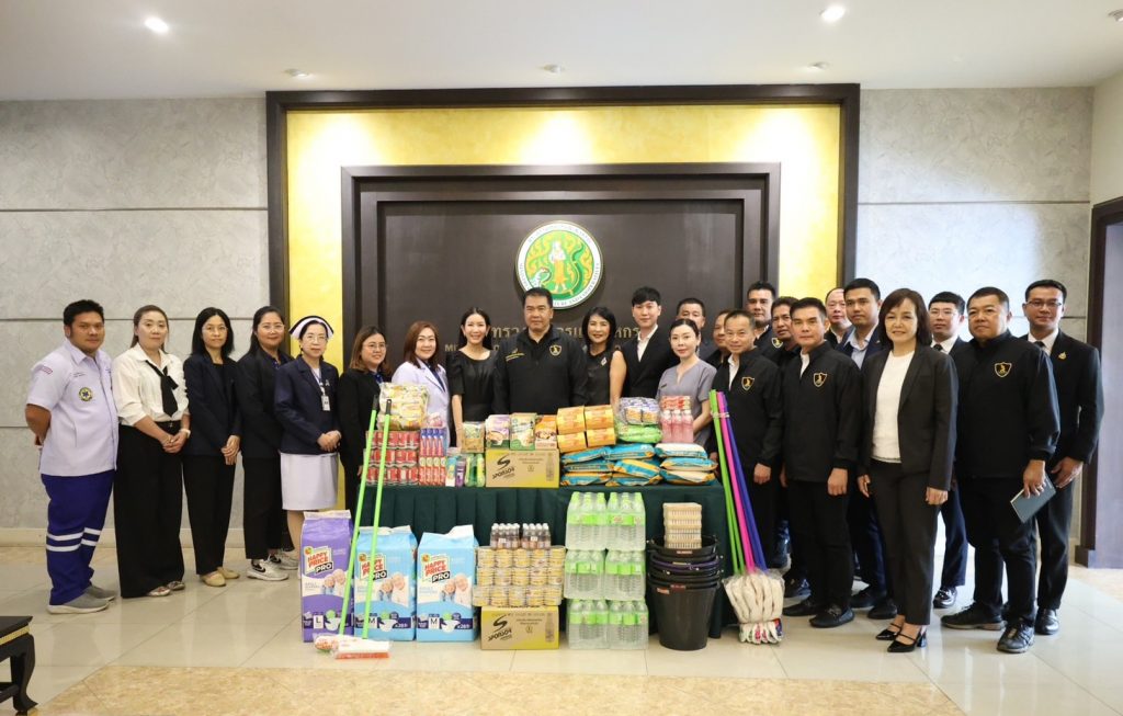 กลุ่ม รพ.วิชัยเวชฯ ผนึกพันธมิตร ส่งต่อน้ำใจสู้ภัยน้ำท่วมสงขลา มอบวัตถุดิบและสิ่งของจำเป็น สนับสนุน ‘โรงครัวกระทรวงเกษตรฯ’ ผ่าน ‘ฉก.พญานาคราช’