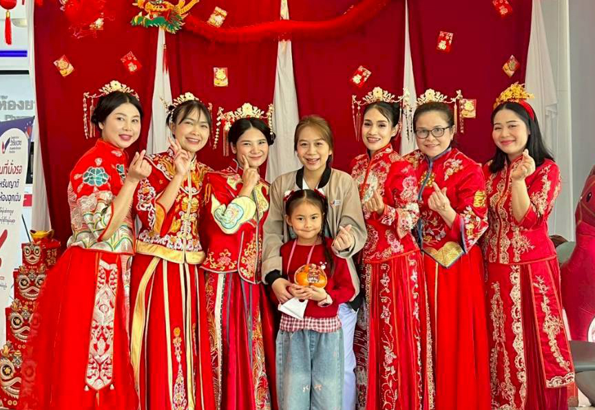 วิชัยเวชฯ อ้อมน้อย ร่วมสืบสานประเพณีตรุษจีน 2569 มอบส้มมงคลเติมเต็มความสุขและสุขภาพที่ดีแก่ผู้รับบริการ