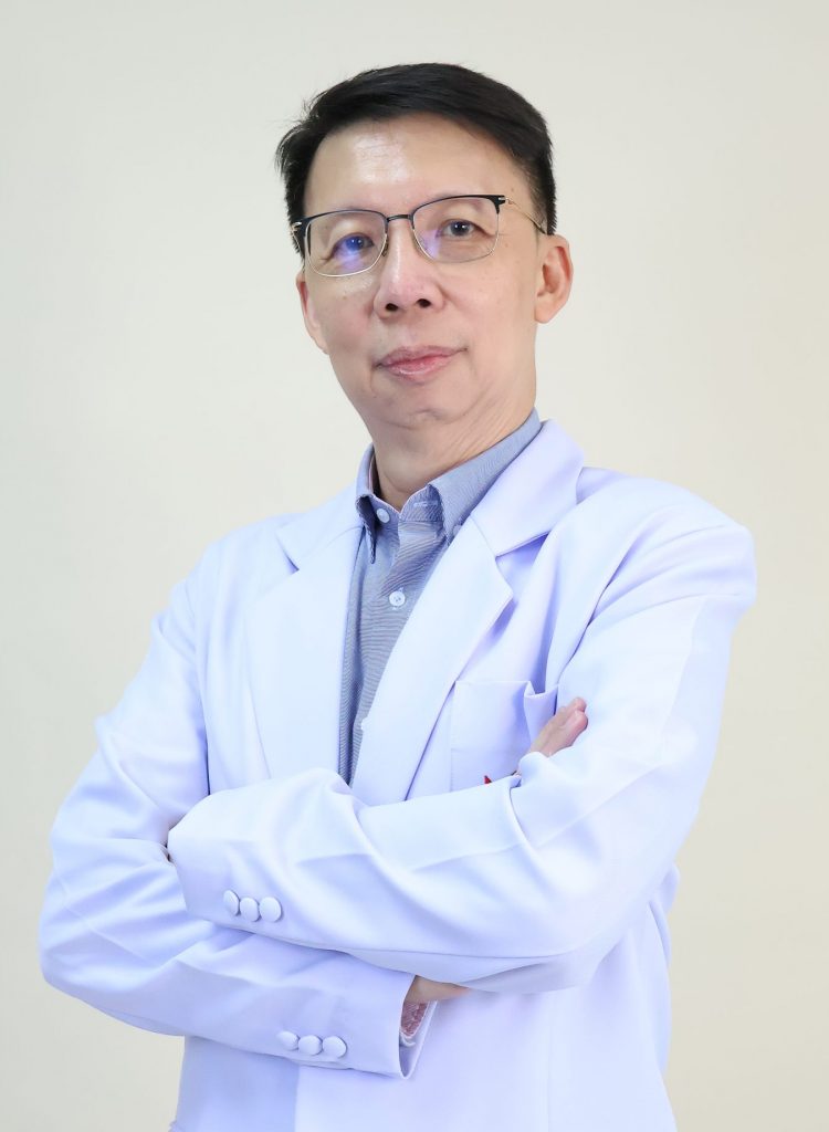 นพ.เจริญลาภ  อุทานปทุมรส